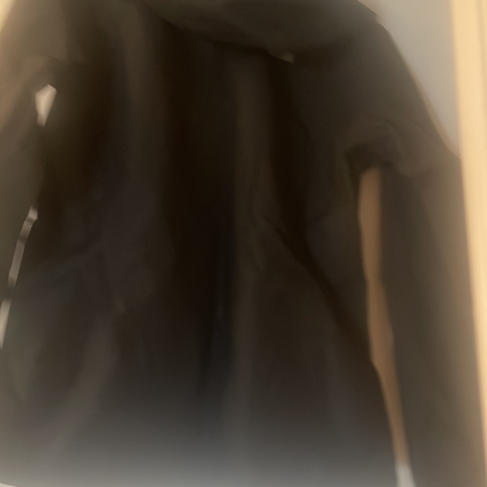 Wind breaker - Picture 5 of 8